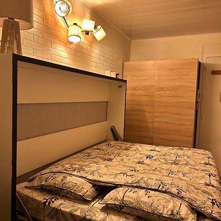 Le Chanzy Proche Des Thermes Et De La Gare 罗什福尔 外观 照片
